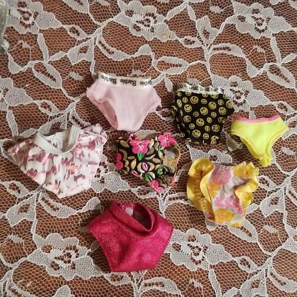 Vintage and modern Barbie Doll CLOTHES & mix items LOT - Picture 15 of 17